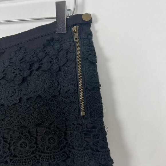 NWT Monteau Shorts Women's Size M Black Tiered Floral Crocheted Lace 100% Cotton - Picture 3 of 11